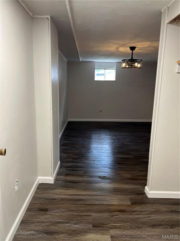5144 Wallingford Drive, St Louis, MO 63121