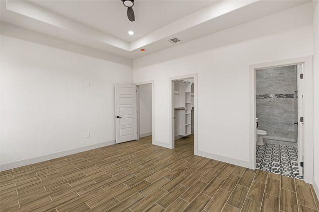 5845 Black Pine Circle, Granbury, TX 76048
