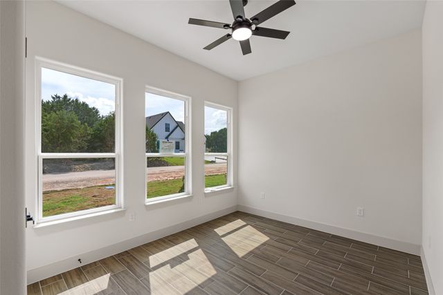 5845 Black Pine Circle, Granbury, TX 76048