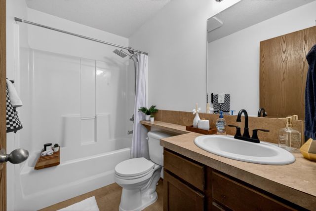 2813 W 44th St S, Wichita, KS 67217