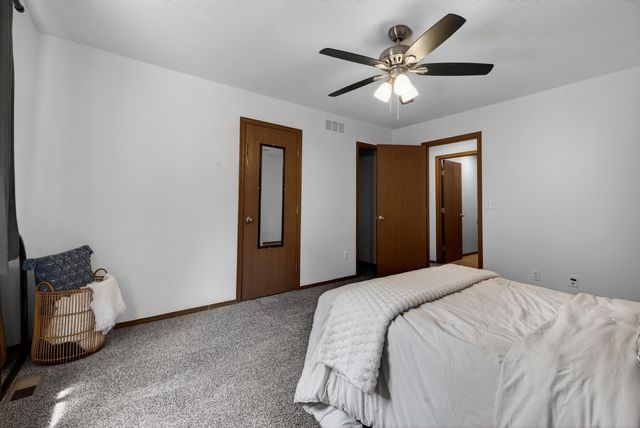 2813 W 44th St S, Wichita, KS 67217