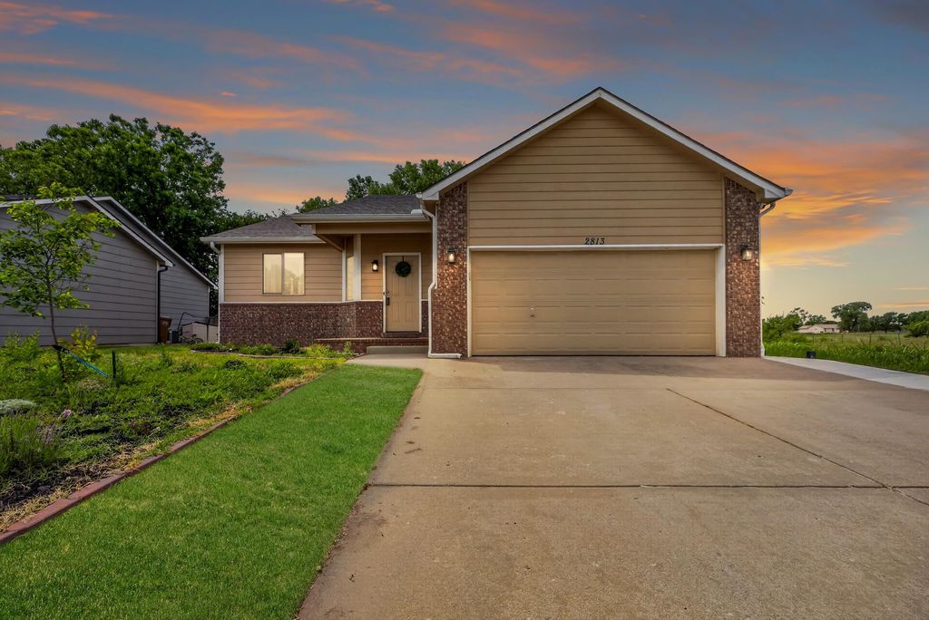 2813 W 44th St S, Wichita, KS 67217