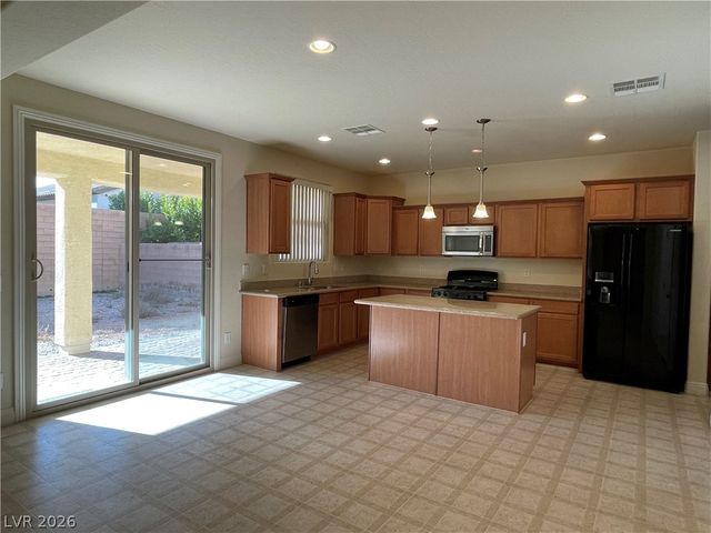 315 Bridgeton Cross Court, Las Vegas, NV 89148