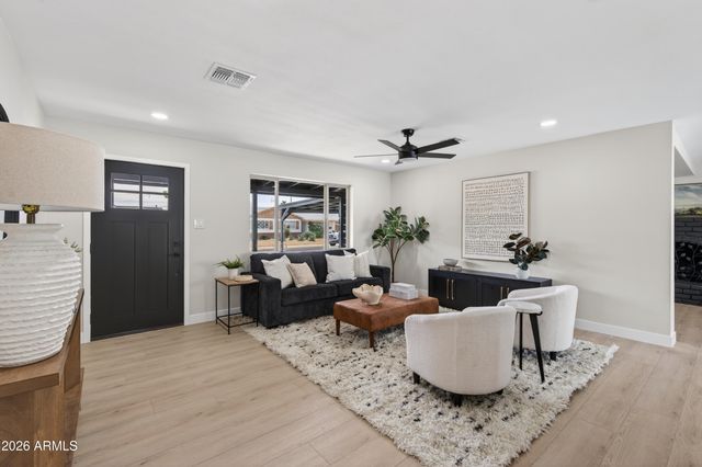 6932 E LATHAM Street, Scottsdale, AZ 85257