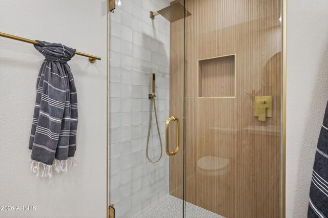 6932 E LATHAM Street, Scottsdale, AZ 85257