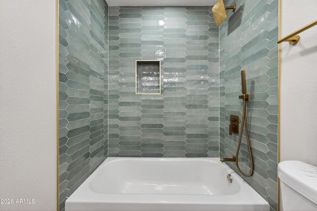 6932 E LATHAM Street, Scottsdale, AZ 85257