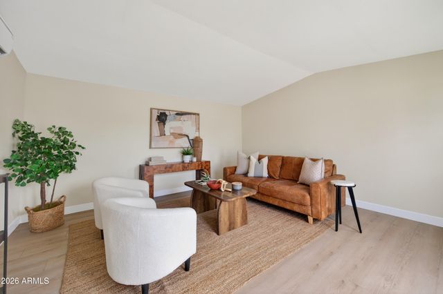 6932 E LATHAM Street, Scottsdale, AZ 85257