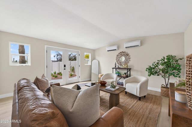 6932 E LATHAM Street, Scottsdale, AZ 85257