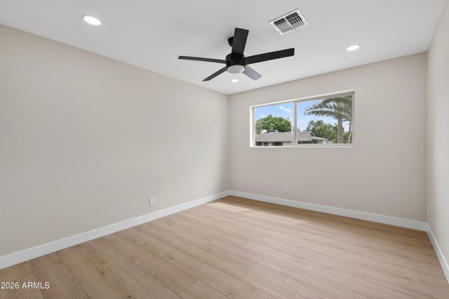 6932 E LATHAM Street, Scottsdale, AZ 85257