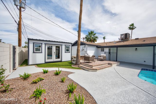 6932 E LATHAM Street, Scottsdale, AZ 85257