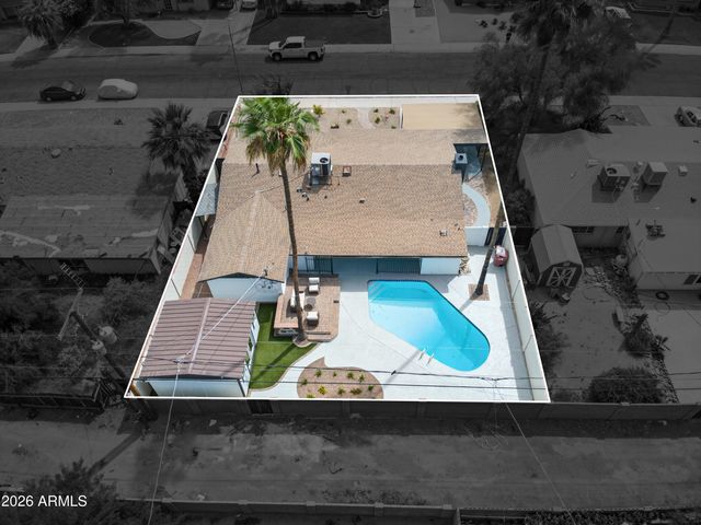 6932 E LATHAM Street, Scottsdale, AZ 85257