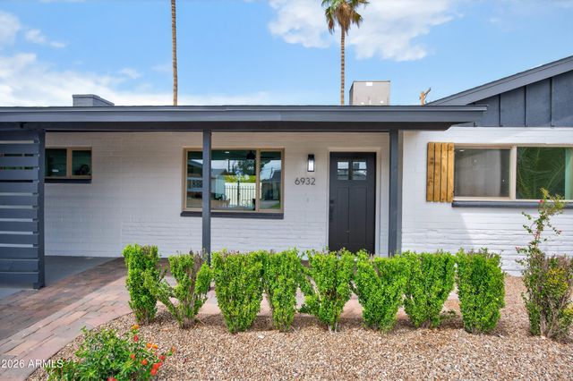 6932 E LATHAM Street, Scottsdale, AZ 85257