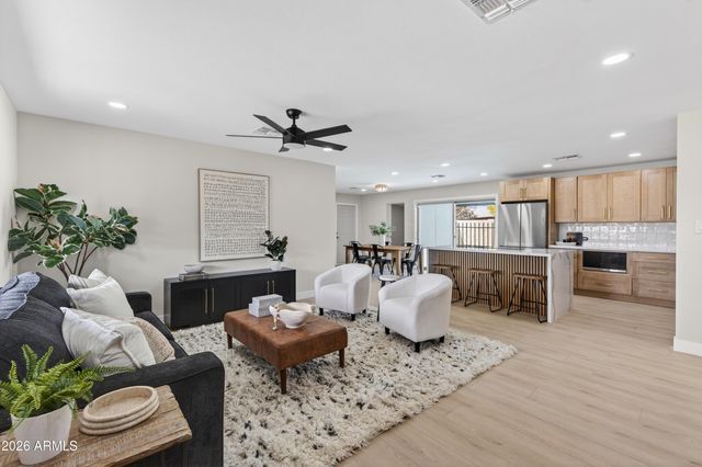 6932 E LATHAM Street, Scottsdale, AZ 85257