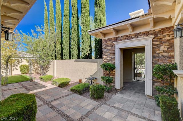 10140 Stony Ridge Drive, Las Vegas, NV 89144