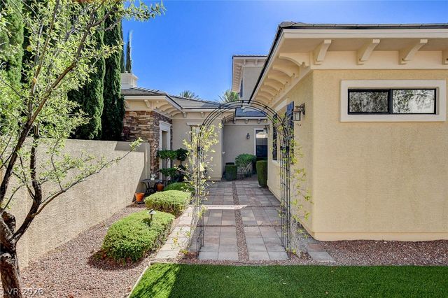 10140 Stony Ridge Drive, Las Vegas, NV 89144