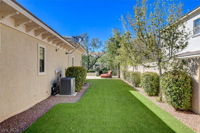 10140 Stony Ridge Drive, Las Vegas, NV 89144