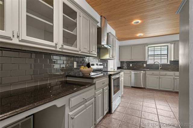 1500 Rosedale, Ardmore, OK 73401