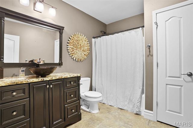1116 Far Oaks Drive, Caseyville, IL 62232