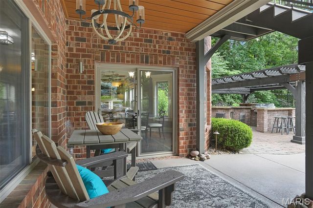 1116 Far Oaks Drive, Caseyville, IL 62232