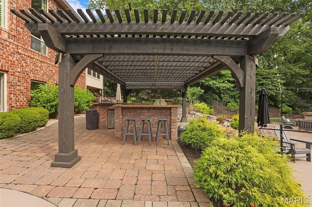 1116 Far Oaks Drive, Caseyville, IL 62232