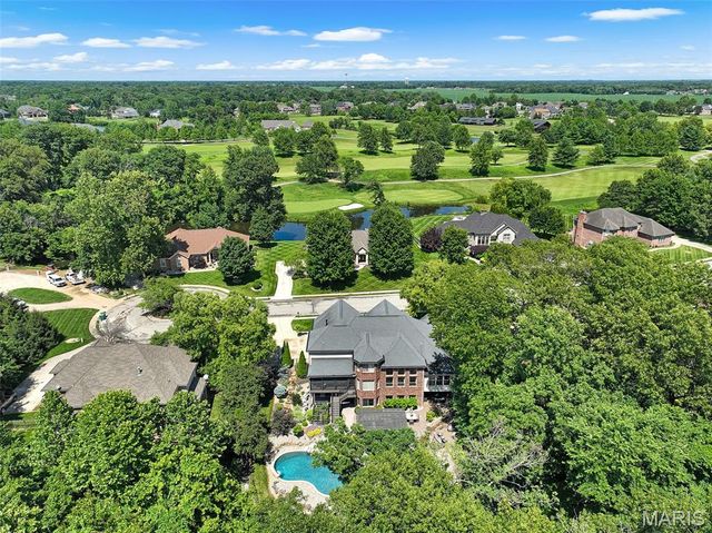 1116 Far Oaks Drive, Caseyville, IL 62232