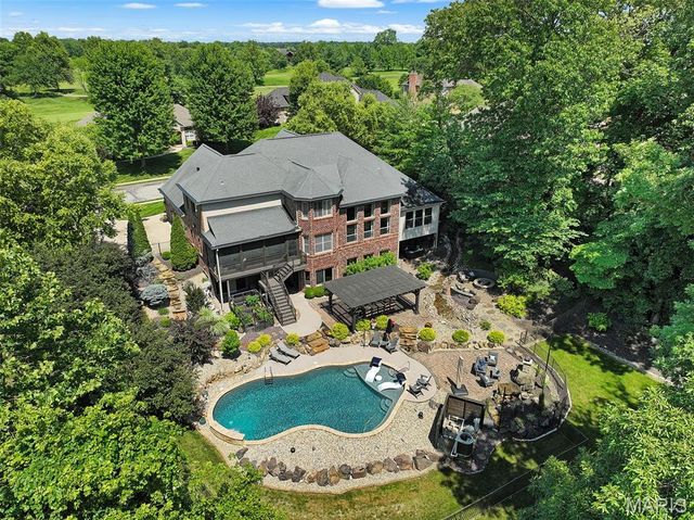 1116 Far Oaks Drive, Caseyville, IL 62232