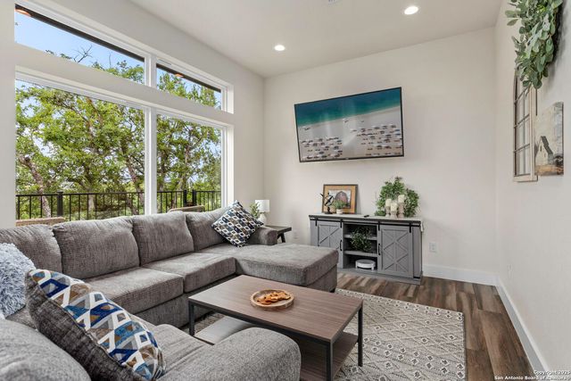 1121 Gruene B, New Braunfels, TX 78130