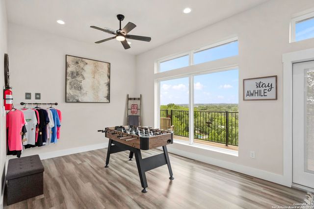 1121 Gruene B, New Braunfels, TX 78130