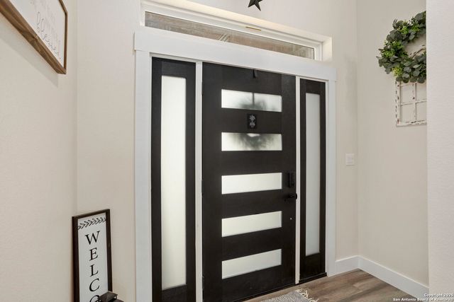 1121 Gruene B, New Braunfels, TX 78130