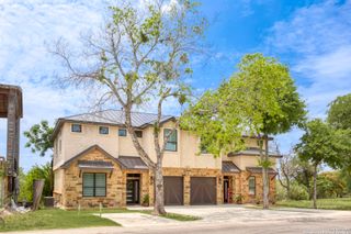 1121 Gruene B, New Braunfels, TX 78130