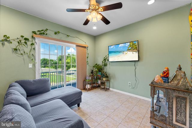 29 MOUNTIE LN, Chesterfield, NJ 08515