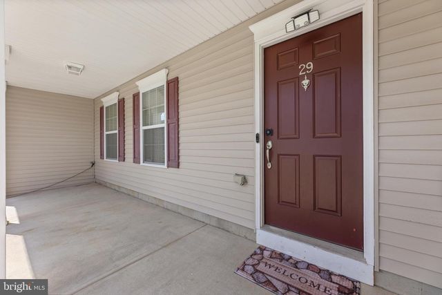 29 MOUNTIE LN, Chesterfield, NJ 08515