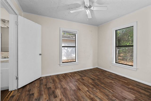 1603 E Main St, Henderson, TX 75652