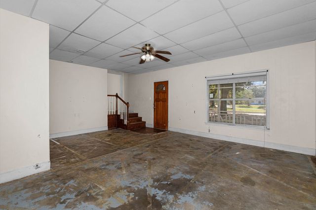 1603 E Main St, Henderson, TX 75652