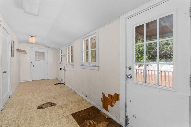 1603 E Main St, Henderson, TX 75652