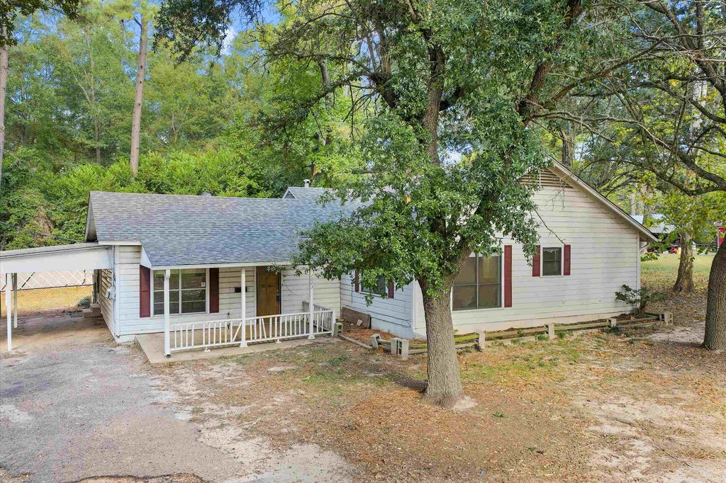 1603 E Main St, Henderson, TX 75652