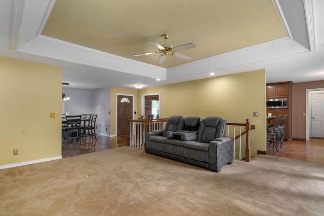 3502 N Bobwhite Drive, Ozark, MO 65721