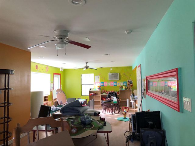 9317 Homestead Road, Houston, TX 77016