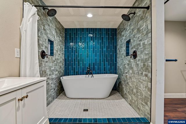 4241 Riverdale Rd S, Salem, OR 97302