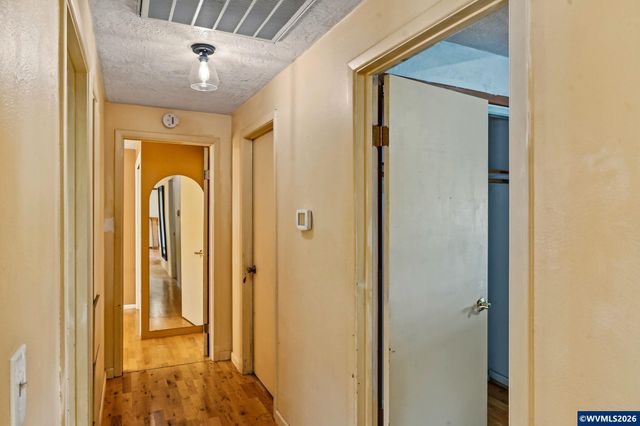 4241 Riverdale Rd S, Salem, OR 97302