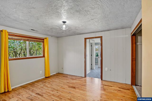 4241 Riverdale Rd S, Salem, OR 97302