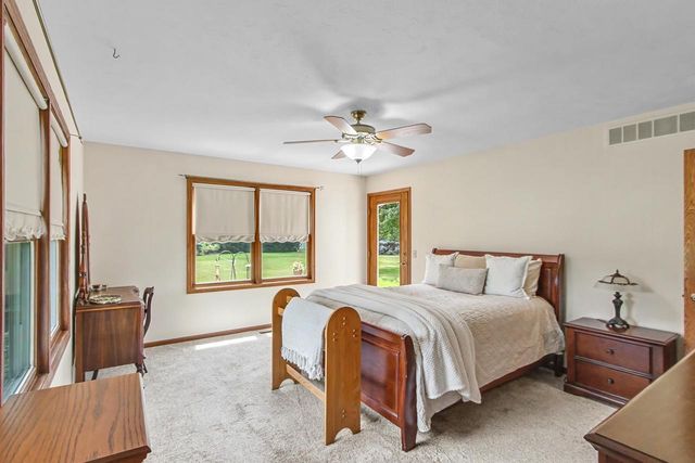 4195 S Satinwood Drive, Beloit, WI 53511