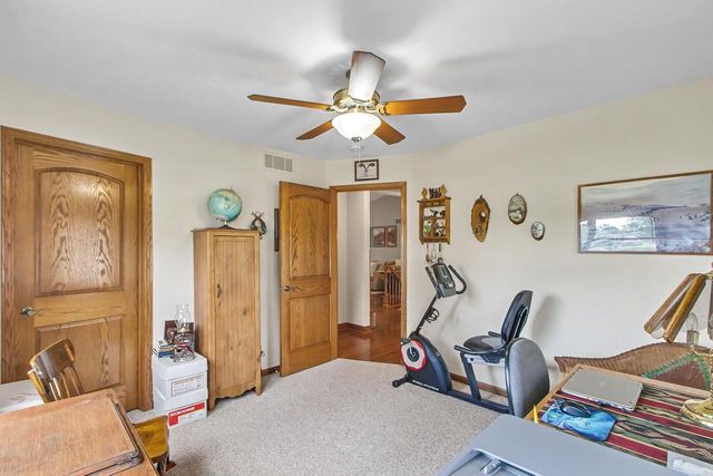4195 S Satinwood Drive, Beloit, WI 53511