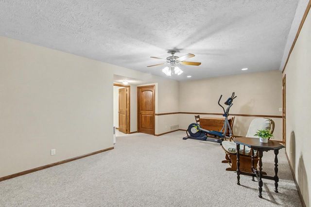 4195 S Satinwood Drive, Beloit, WI 53511