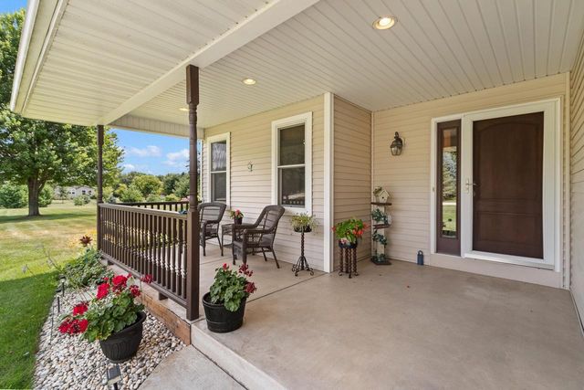 4195 S Satinwood Drive, Beloit, WI 53511