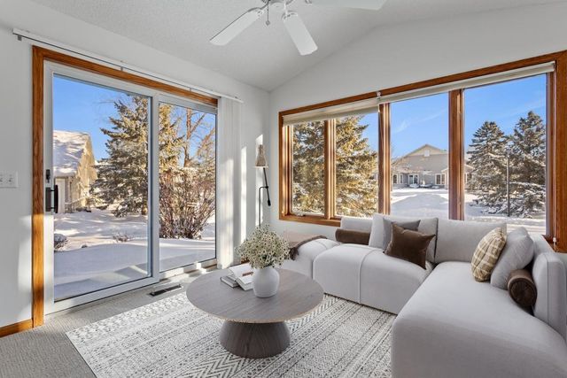 10720 57th Place N 1, Plymouth, MN 55442