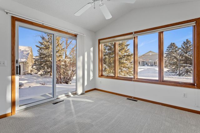 10720 57th Place N 1, Plymouth, MN 55442