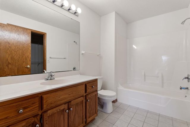 10720 57th Place N 1, Plymouth, MN 55442