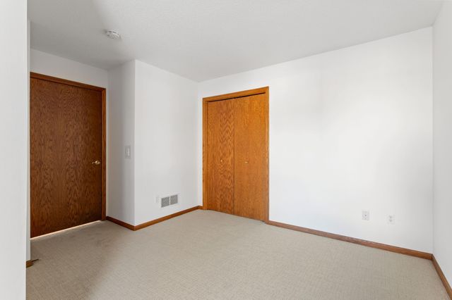 10720 57th Place N 1, Plymouth, MN 55442