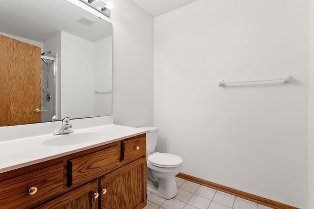 10720 57th Place N 1, Plymouth, MN 55442